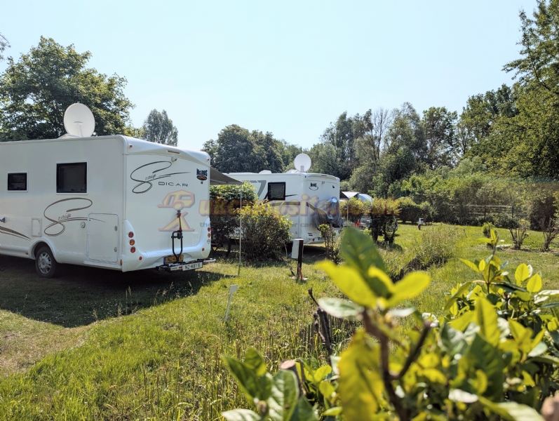 Camping Parc Des Cygnes