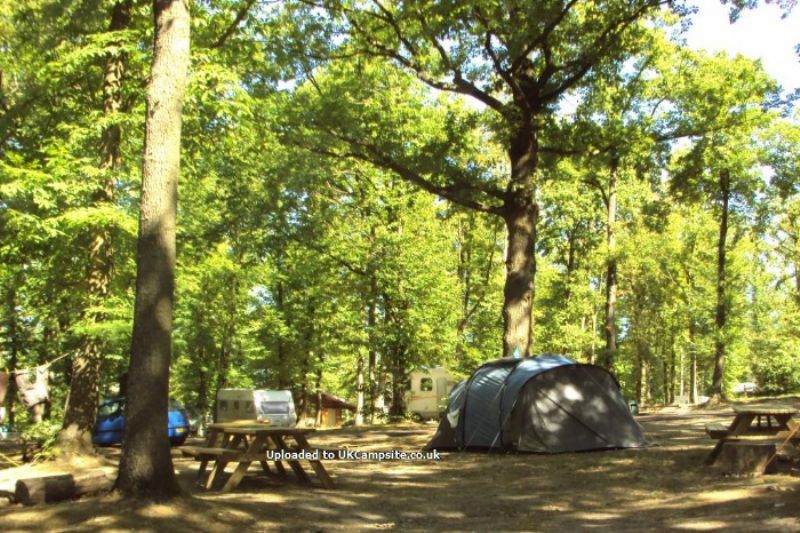 Huttopia Versailles