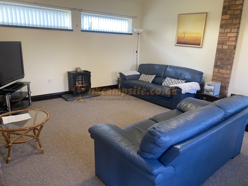 New Farm Caravan Park And Bungalow