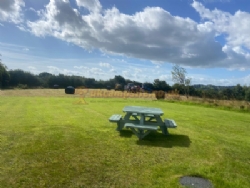 New Farm Caravan Park And Bungalow