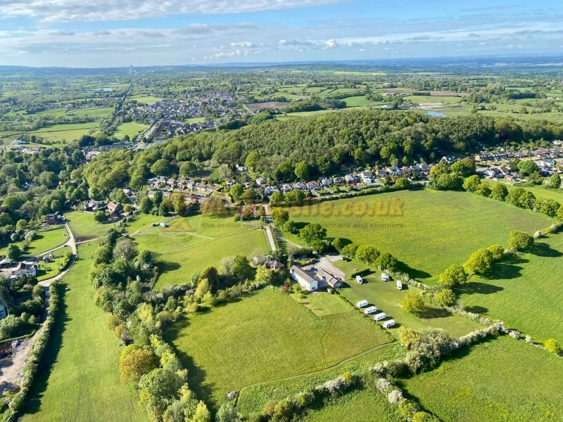 New Farm Caravan Park And Bungalow