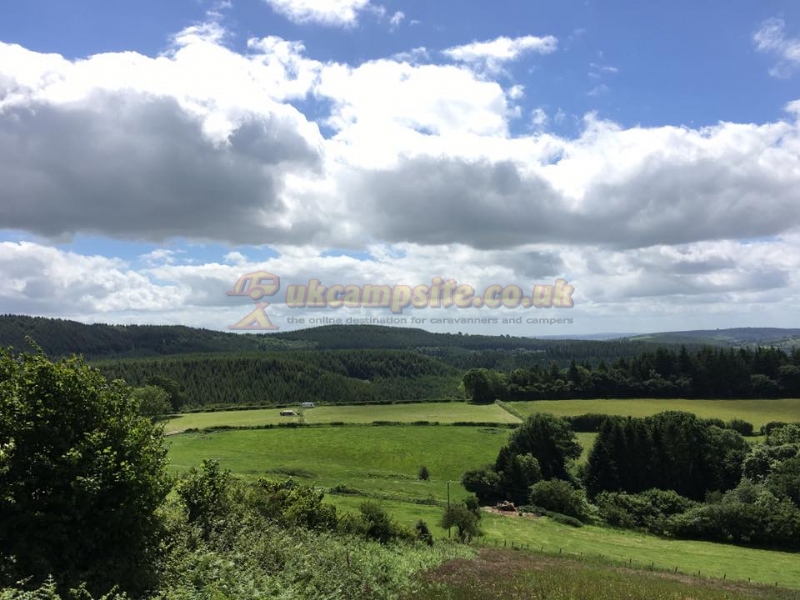 Monstay Farm Camp Site