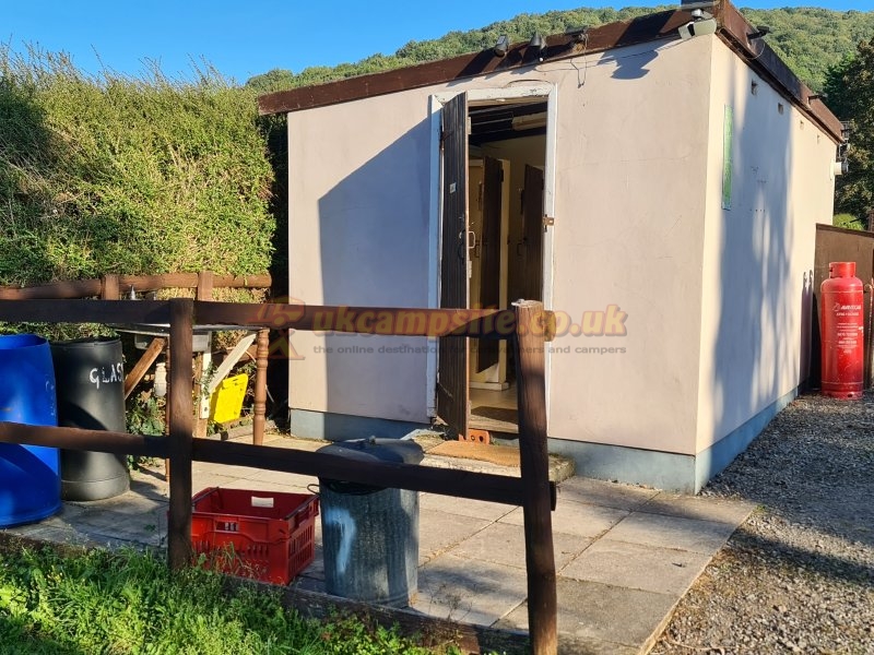 Broadway Cottage Caravan And Camping