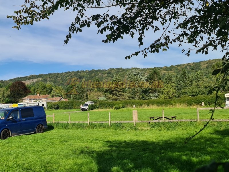 Broadway Cottage Caravan And Camping