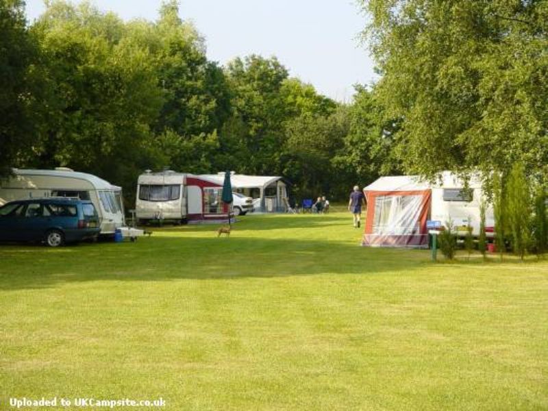 Utopia Paradise Caravan Park