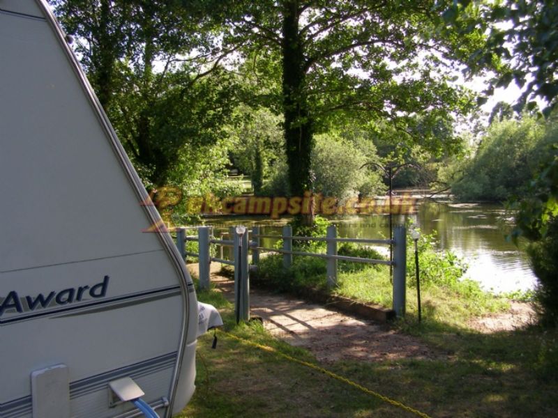 Utopia Paradise Caravan Park