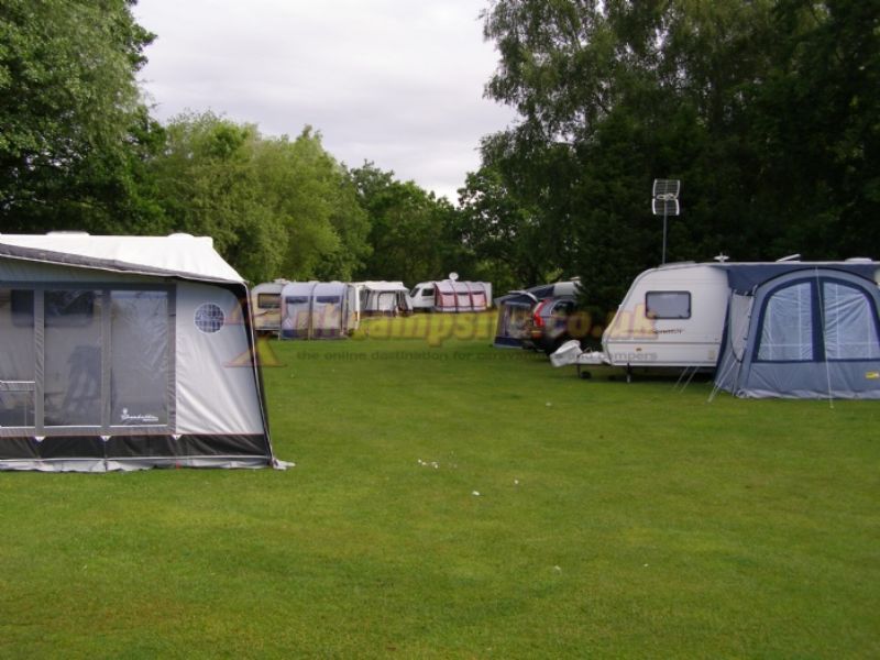 Utopia Paradise Caravan Park