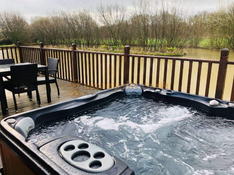 Stretton Lakes Touring Park