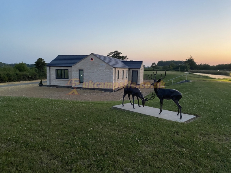 Stretton Lakes Touring Park
