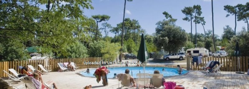 Huttopia Oleron Les Pins