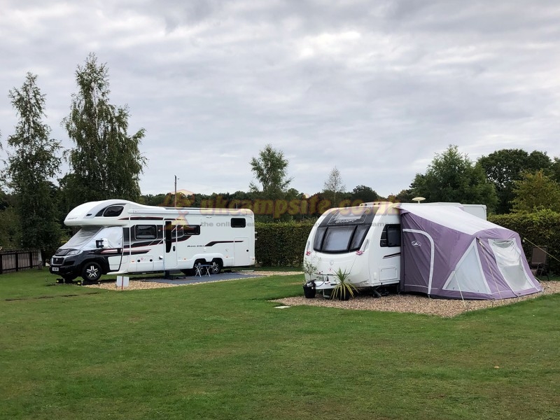 Petwood Camping And Caravan Park
