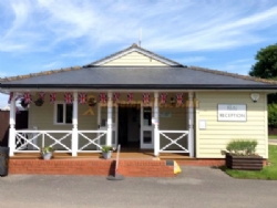 Petwood Camping And Caravan Park