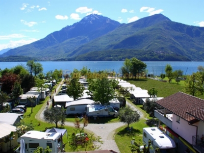 Camping Magic Lake