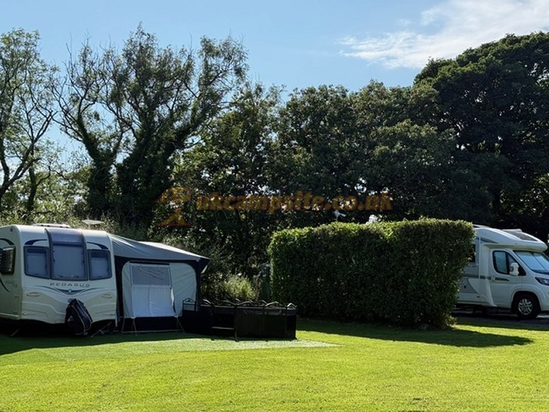 Rhyd Y Galen Caravan And Camping Park