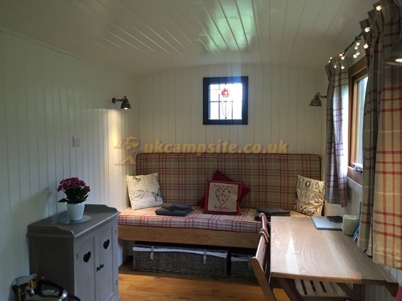 Rhyd Y Galen Caravan And Camping Park