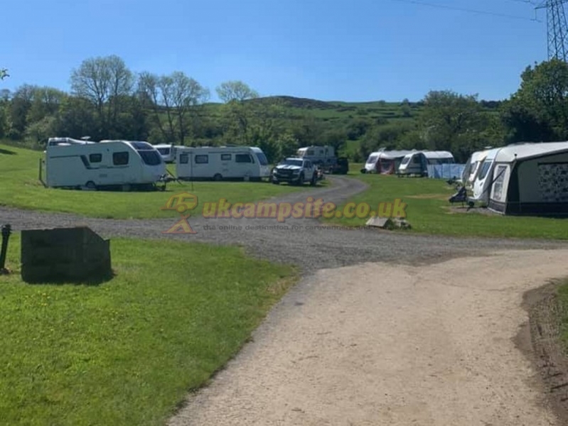 Peniarth Bach Farm Campsite And Caravan Park