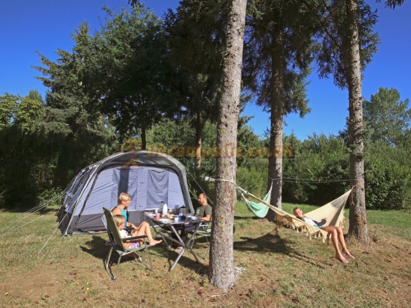 Camping Huttopia Baie Du Mont St Michel