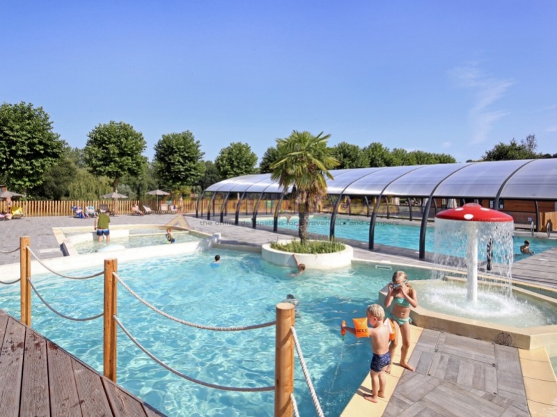 Camping Huttopia Baie Du Mont St Michel