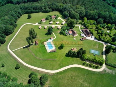 Camping Le Domaine Du Bois Coquet