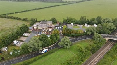The Railway Inn Country Cottages And Caravan Park