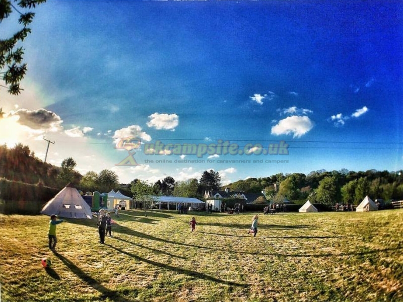 Seren Bach Campsite (was The Radnor Arms)