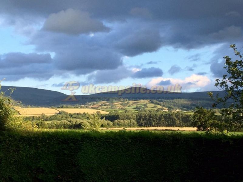 Seren Bach Campsite (was The Radnor Arms)