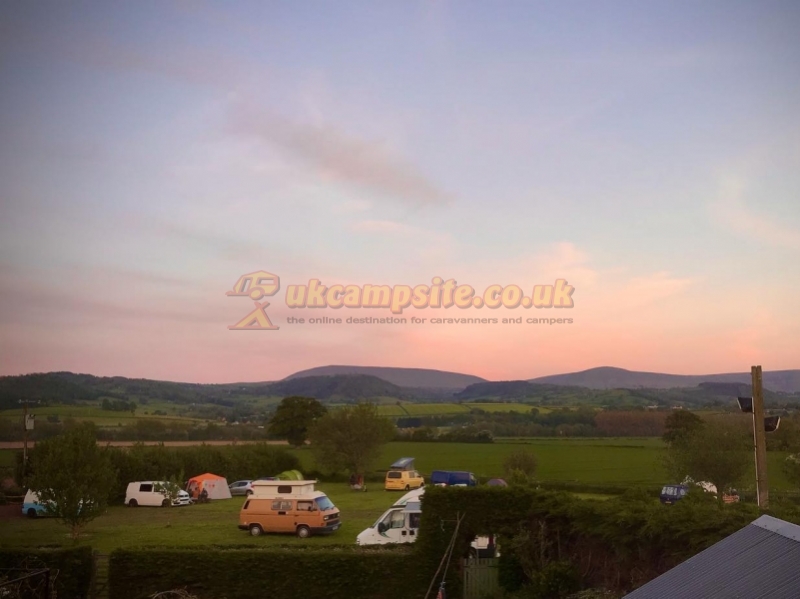 Seren Bach Campsite (was The Radnor Arms)